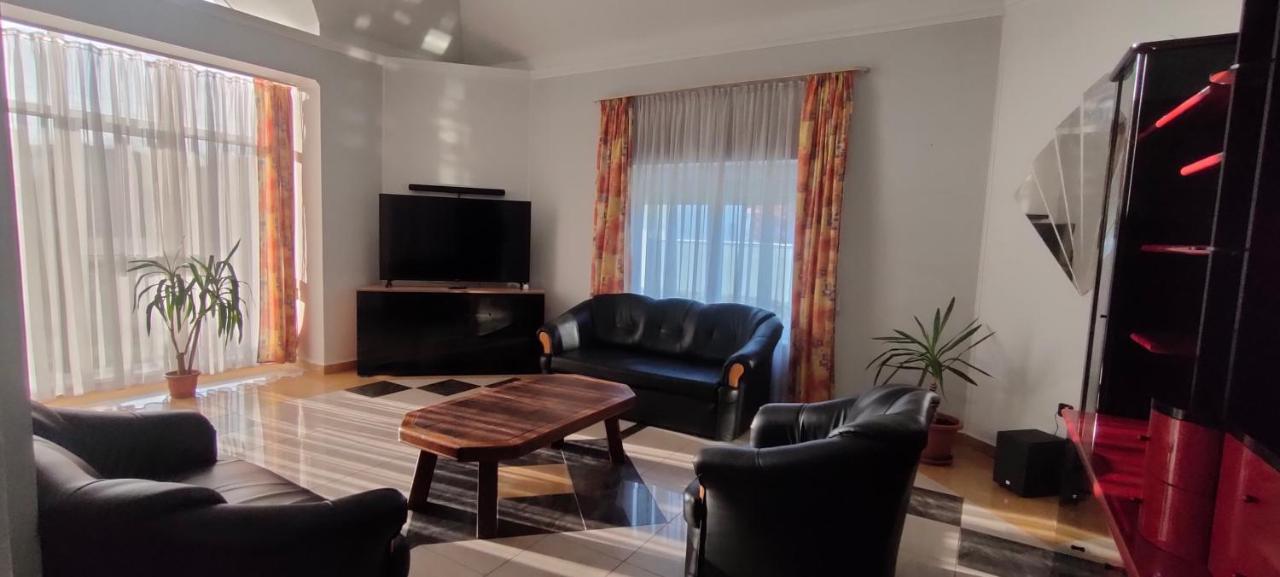 Nikolux Apartman Hajdúszoboszló Esterno foto