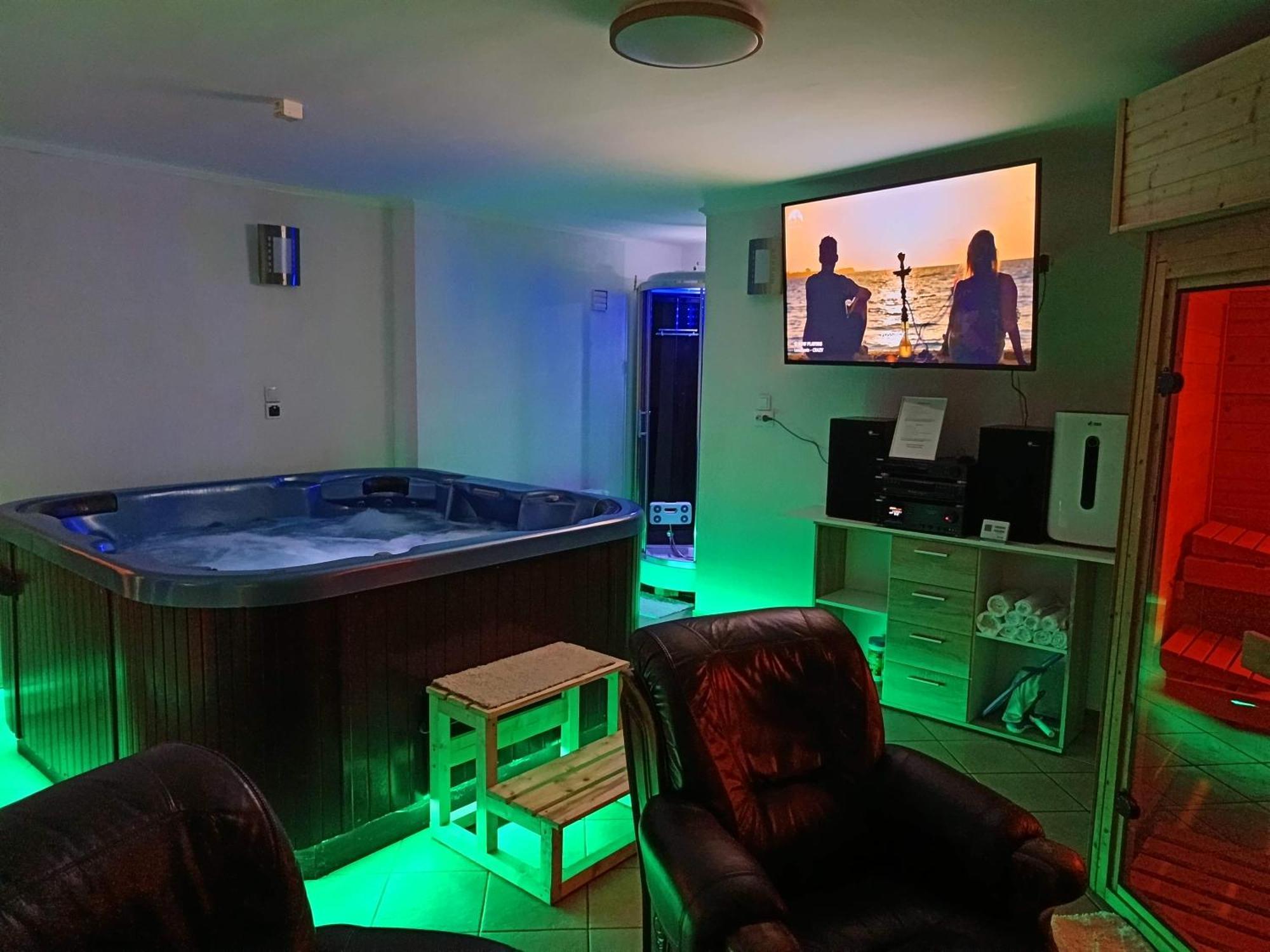 Nikolux Apartman Hajdúszoboszló Esterno foto